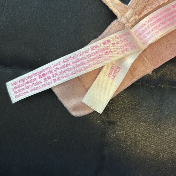 PINK Victoria’s Secret Pink Velvet Unlined Bralette Size XS - Picture 7 of 7